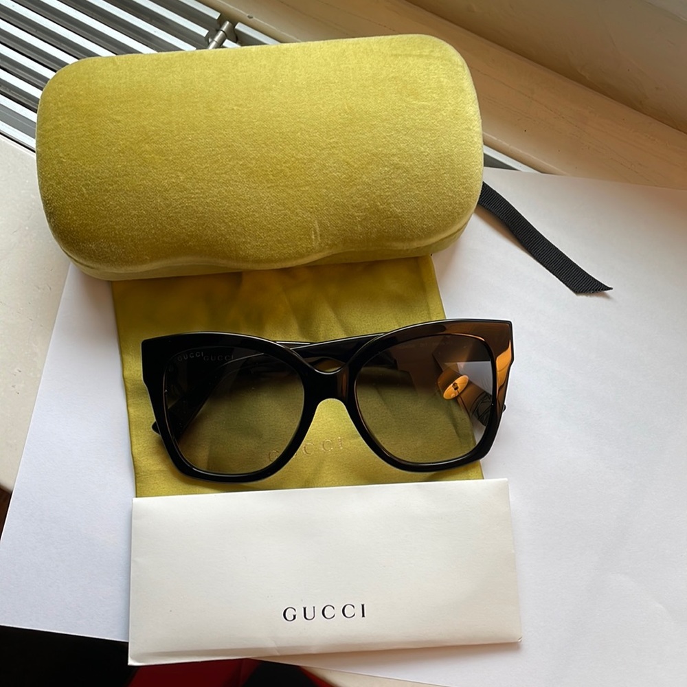 Gucci Square Sunglasses 54mm